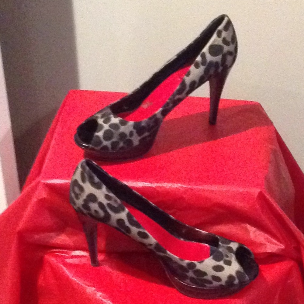 Animal Print Peeptoe heels